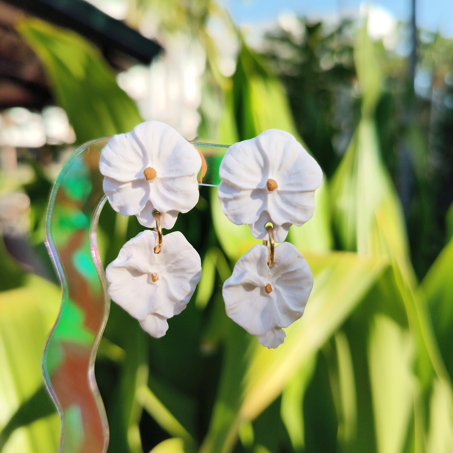 Delicate Flower Party For Your Ears, White Flower Earrings, Dangle Flower Earrings, Delicate Flower Earrings, Flower Earrings