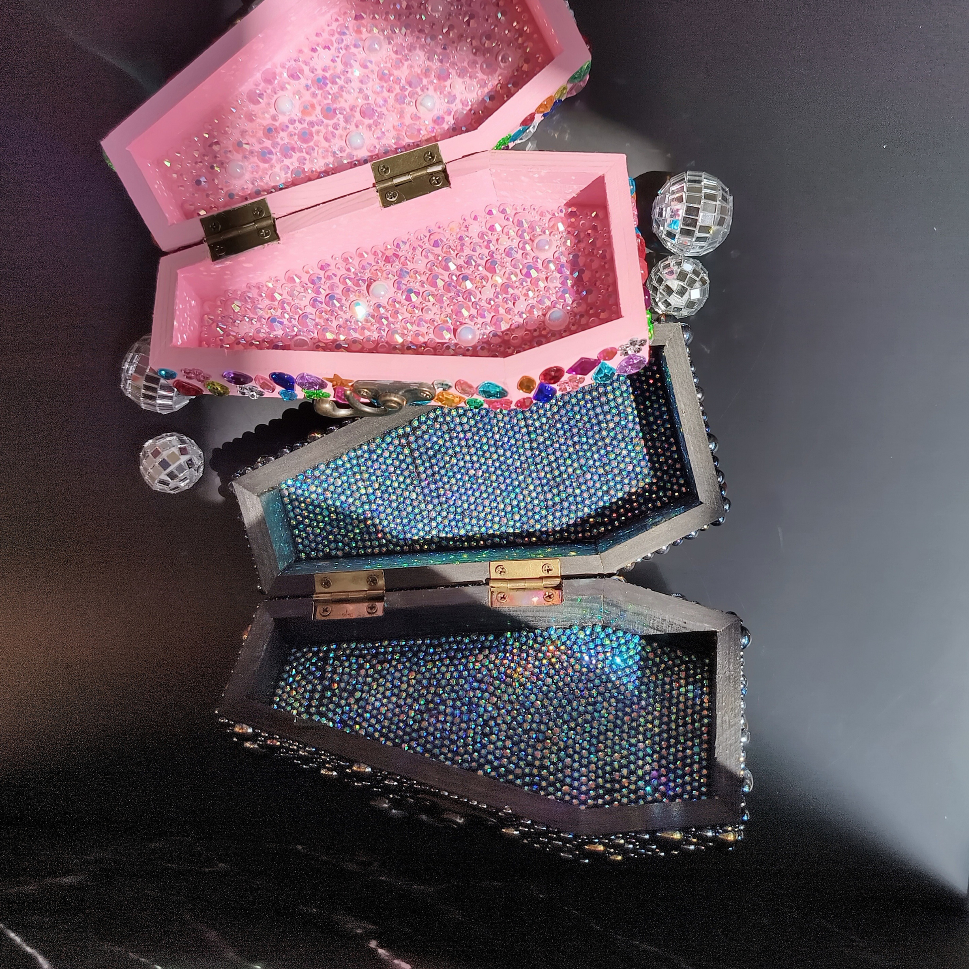 ⚰️BEDAZZLED COFFIN JEWELRY BOX⚰️ – One Little Mango